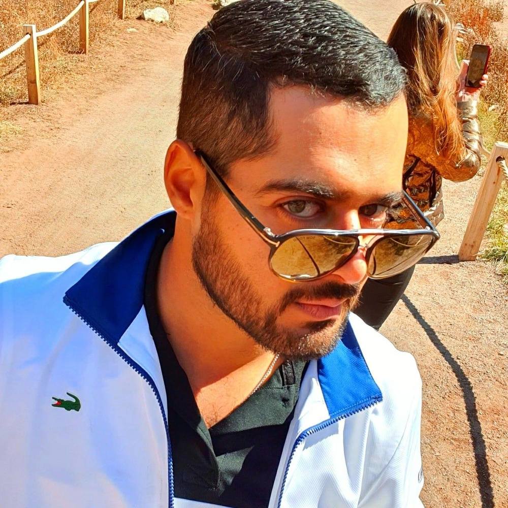 Meet your Posher, Omar